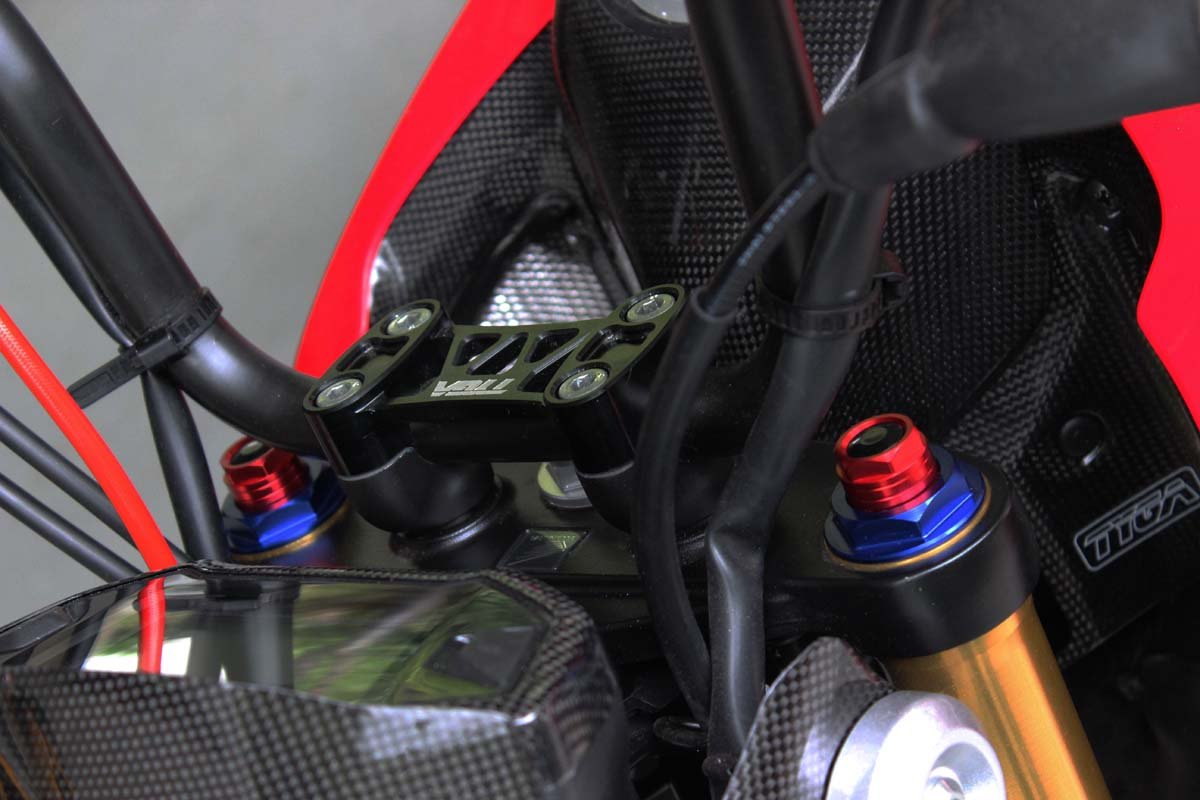 Front Fork Preload Adjusters, Pair, MSX125 Grom Black/Gold - Image 3