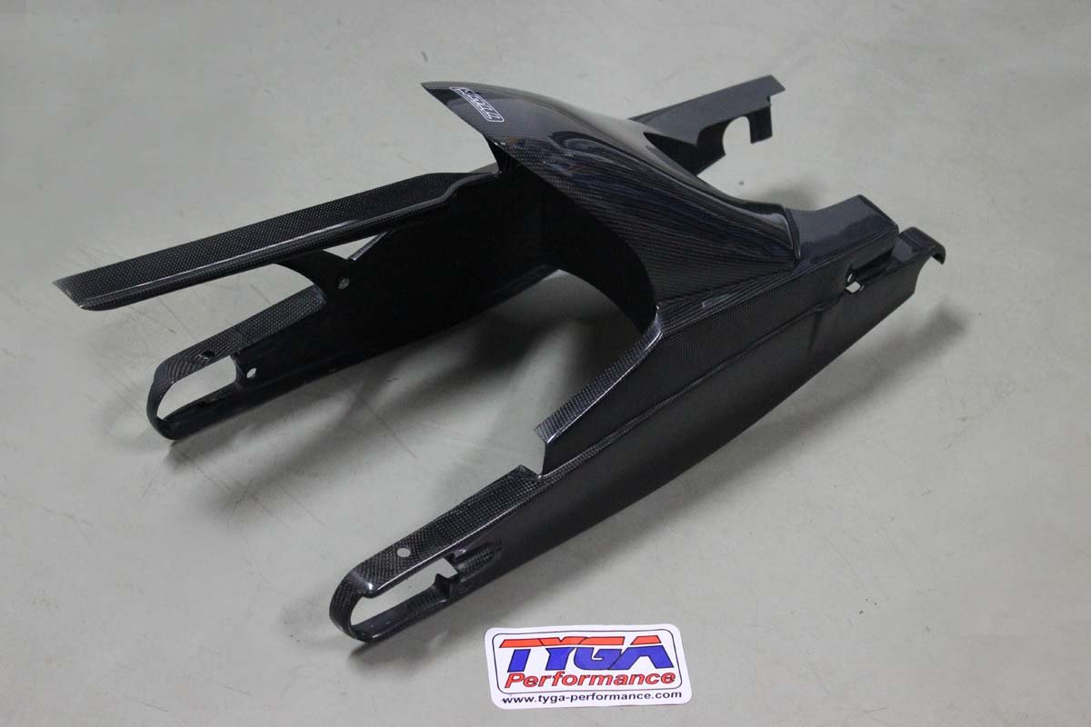 Rear Hugger/Chain Guard/SwingArm Cover Assembly (Carbon), KTM Duke and RC 125/200/250/390 - Image 2