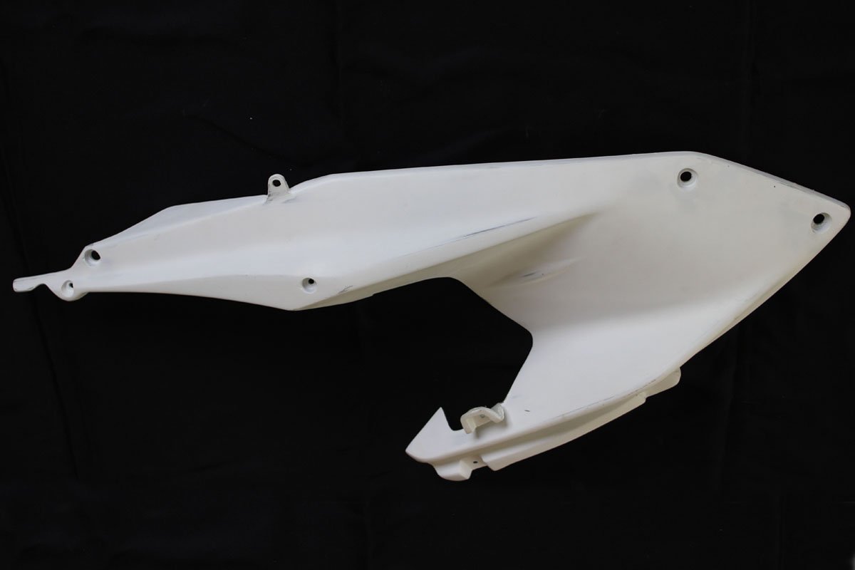 Side Cowling B, Left, Race (GRP), KTM RC125/200/390 - Image 3