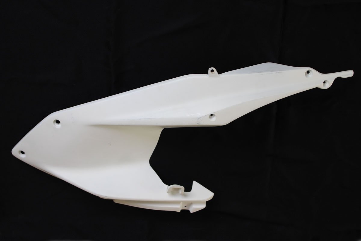 Side Cowling B, Right, Race (GRP), KTM RC125/200/390 - Image 3