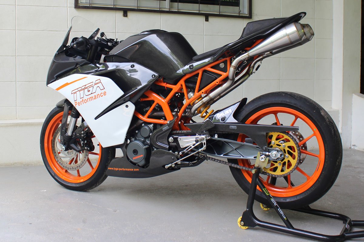 Side Cowling A, Left, Race (GRP), KTM RC125/200/390 - Image 4