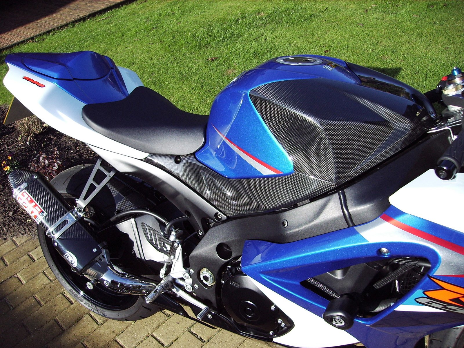 Tank In-Fill Panels, Pair, (Carbon), Suzuki GSX-R1000 K7 -K8 - Image 3