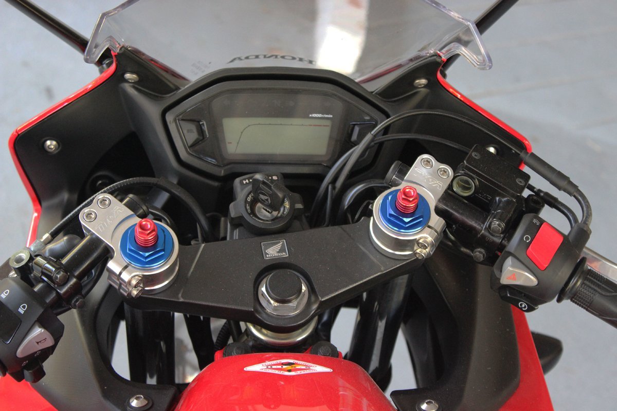 Front Fork Preload Adjusters, Pair, Blue/Red. CBR500R - Image 3