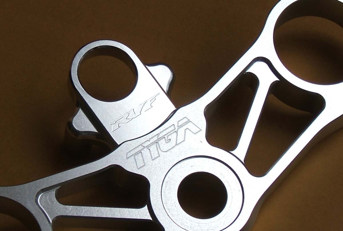 Top Triple Clamp Set, CNC Silver, RVF400 - Image 5