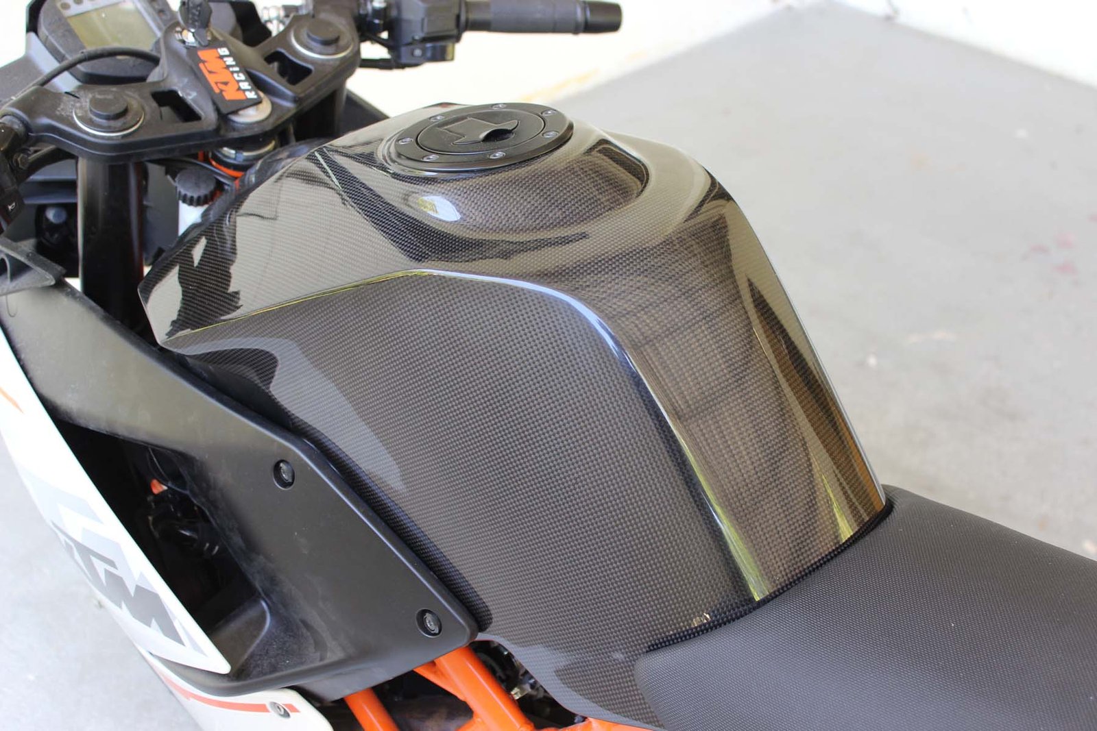 Tank/Battery Cover, (Carbon), KTM RC125, RC200, RC250, RC390 - Image 2