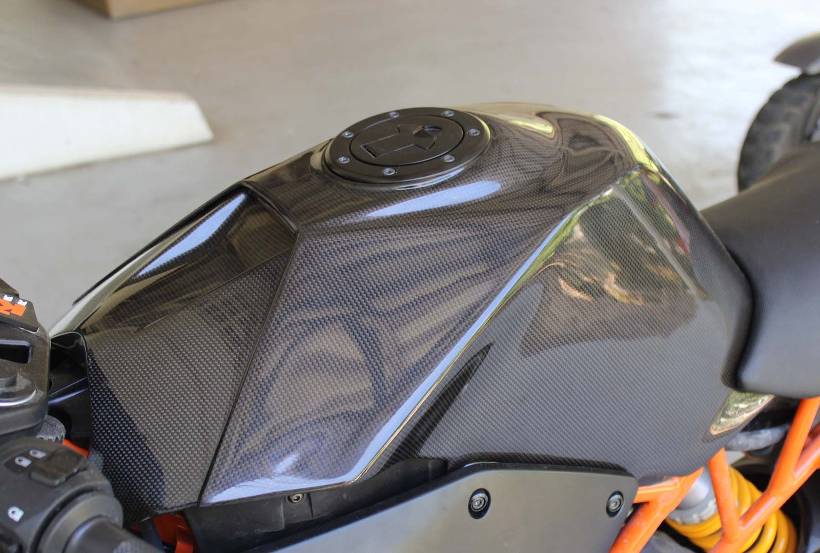 Tank/Battery Cover, (Carbon), KTM RC125, RC200, RC250, RC390 - Image 3
