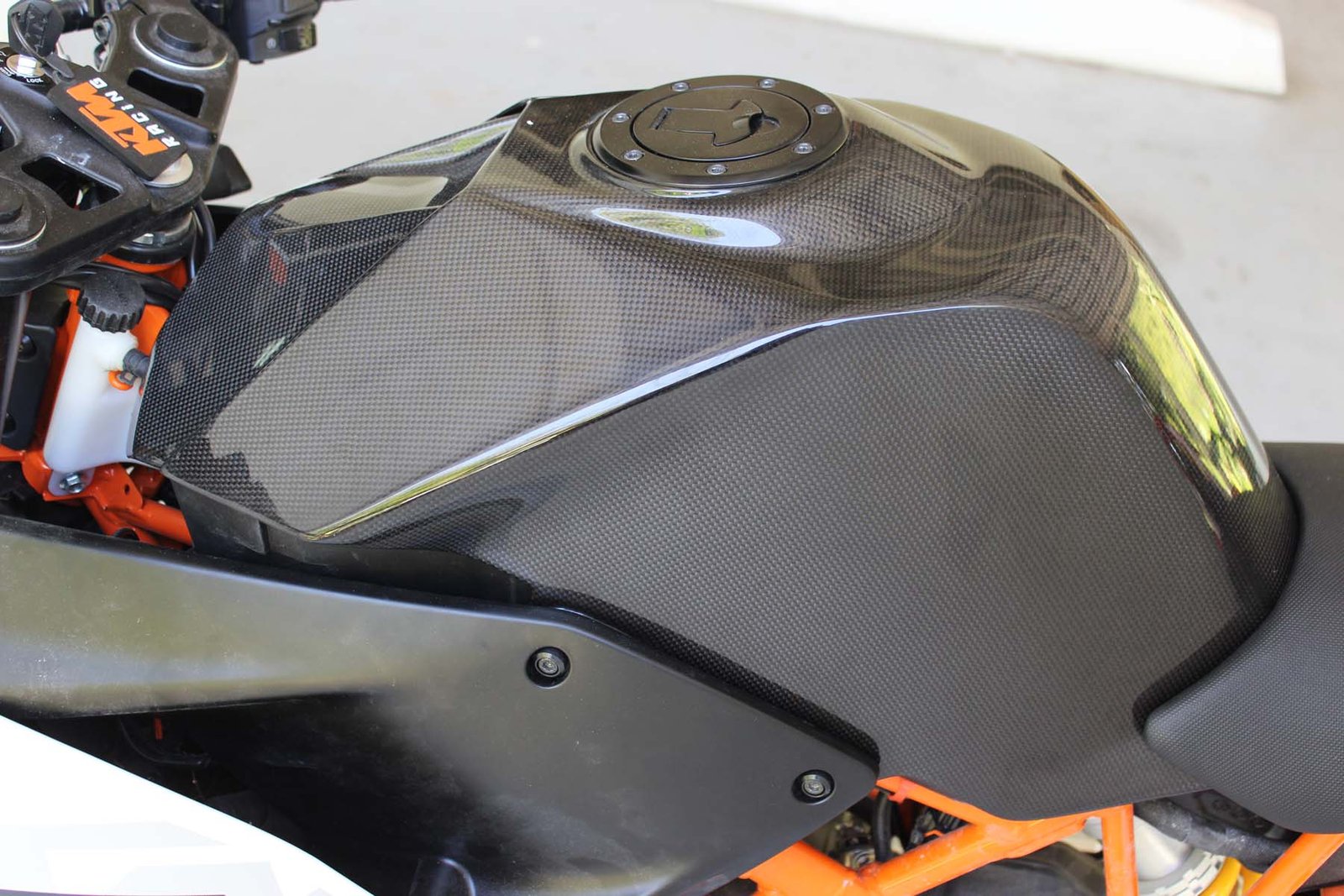 Tank/Battery Cover, (Carbon), KTM RC125, RC200, RC250, RC390 - Image 4