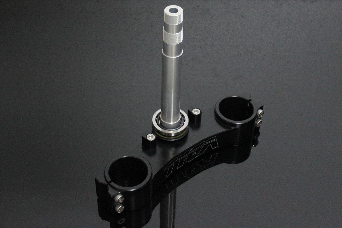 Lower Triple Clamp, CNC Black, RVF400