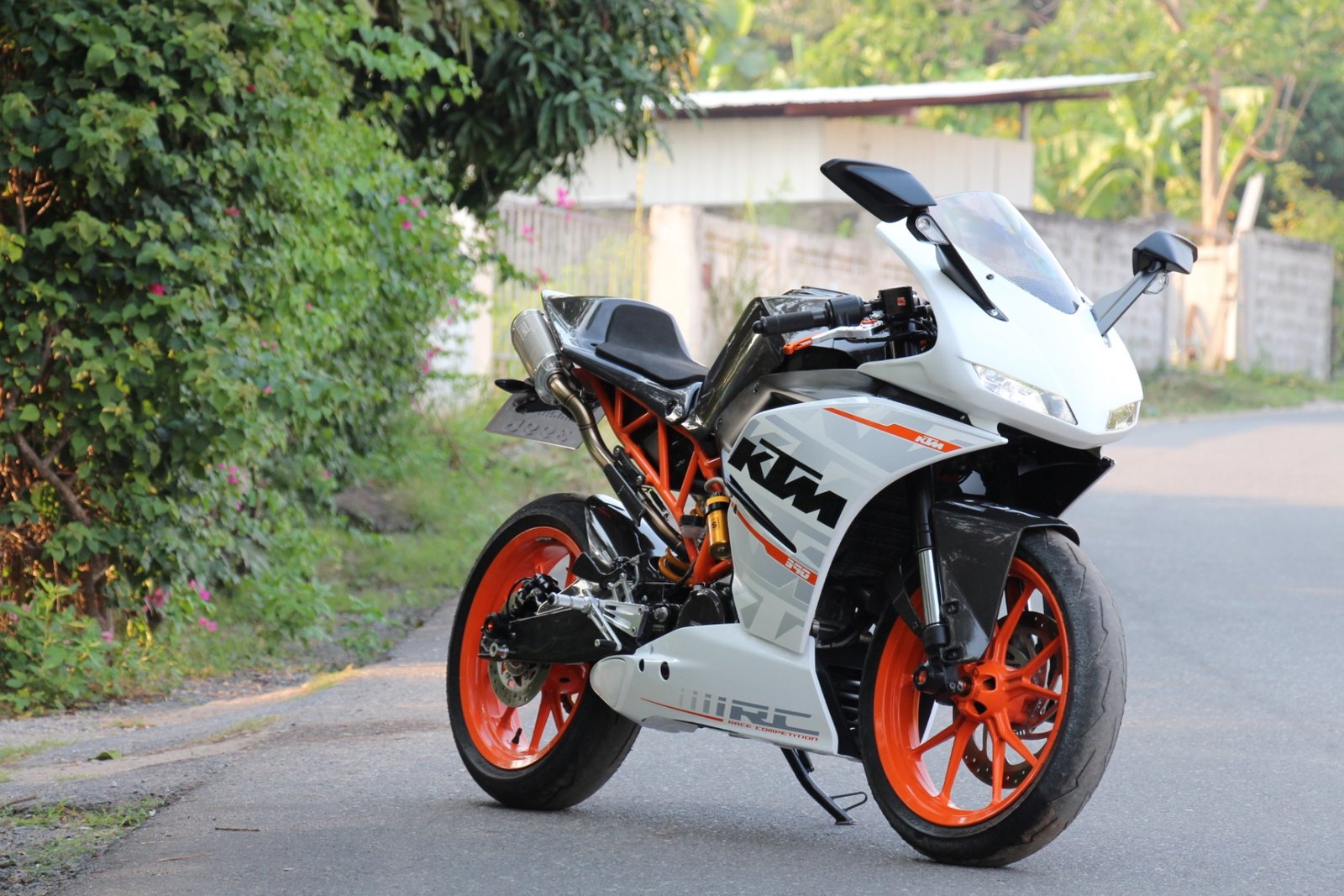 Kit, Upper Fairing, Street, (GRP) KTM RC125/200/250/390 - Image 13