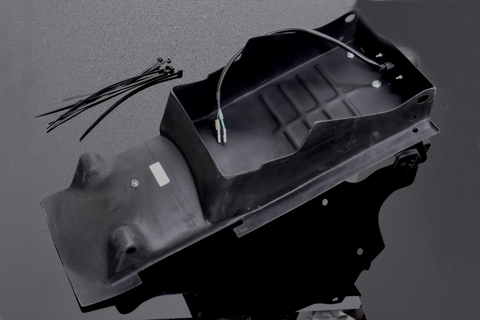 Rear Fender Special (GRP), MC22 , Assy. - Image 2