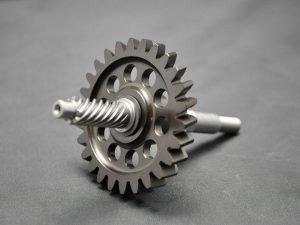 Water Pump Shaft/Gear, MC28.