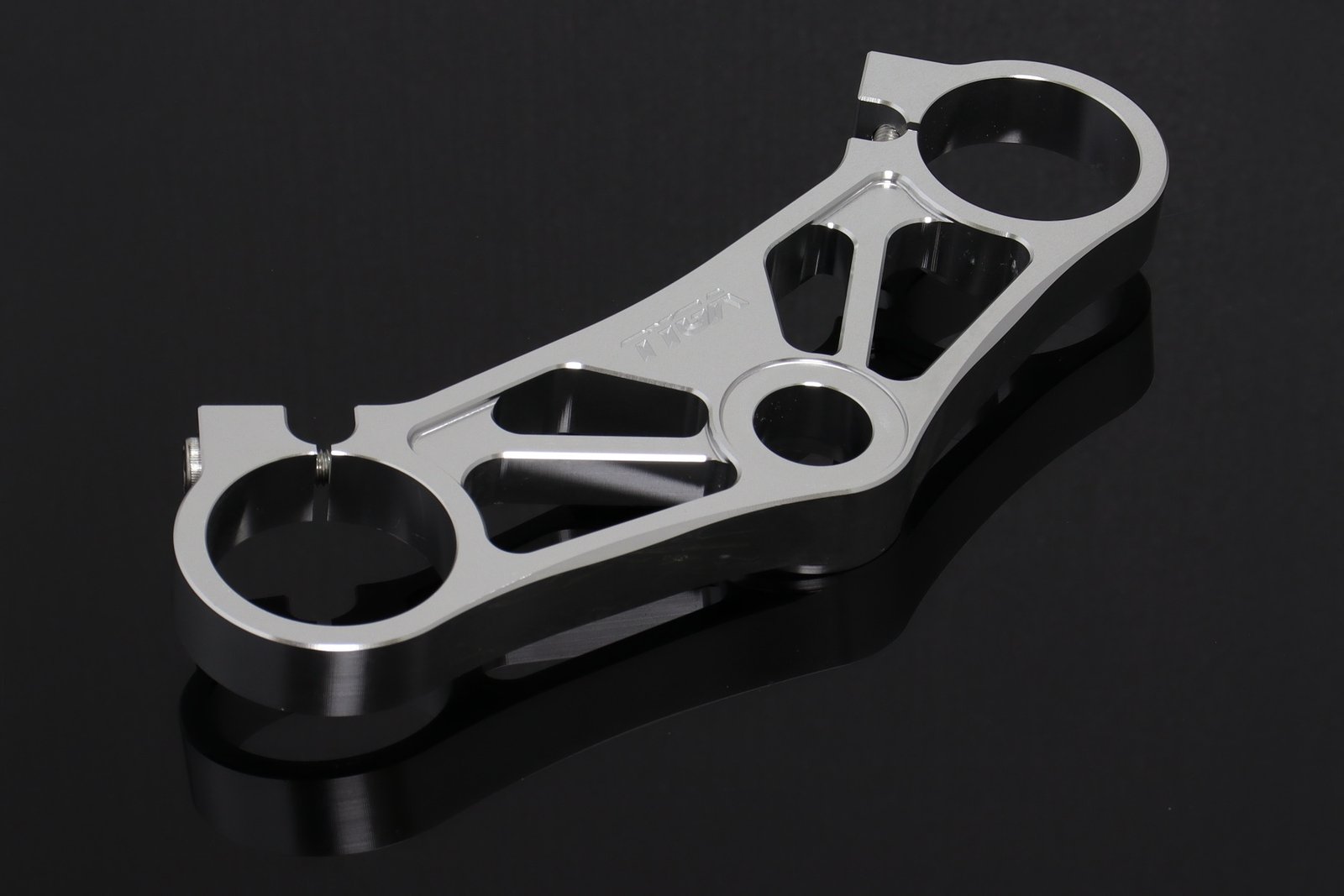Top Triple Clamp, CNC Silver, RGV250 VJ23