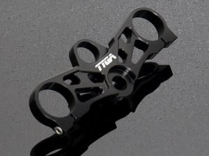 Top Triple Clamp Set, CNC Black, RGV250 VJ22