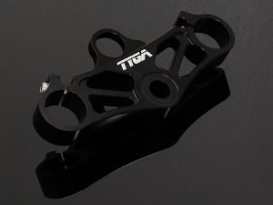 Top Triple Clamp Set, CNC Black, RGV250 VJ23