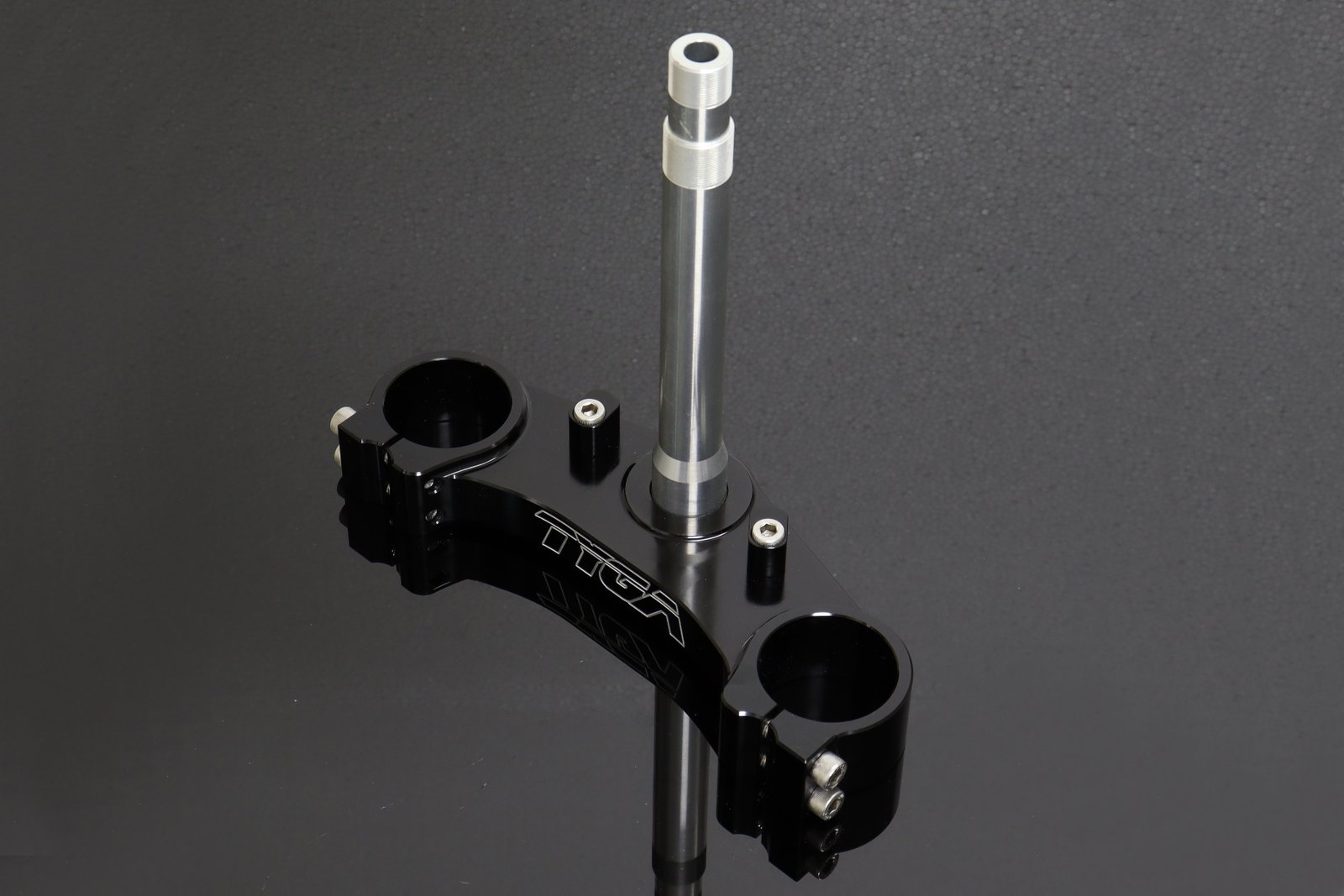 Lower Triple Clamp, CNC Black, RGV250 VJ22