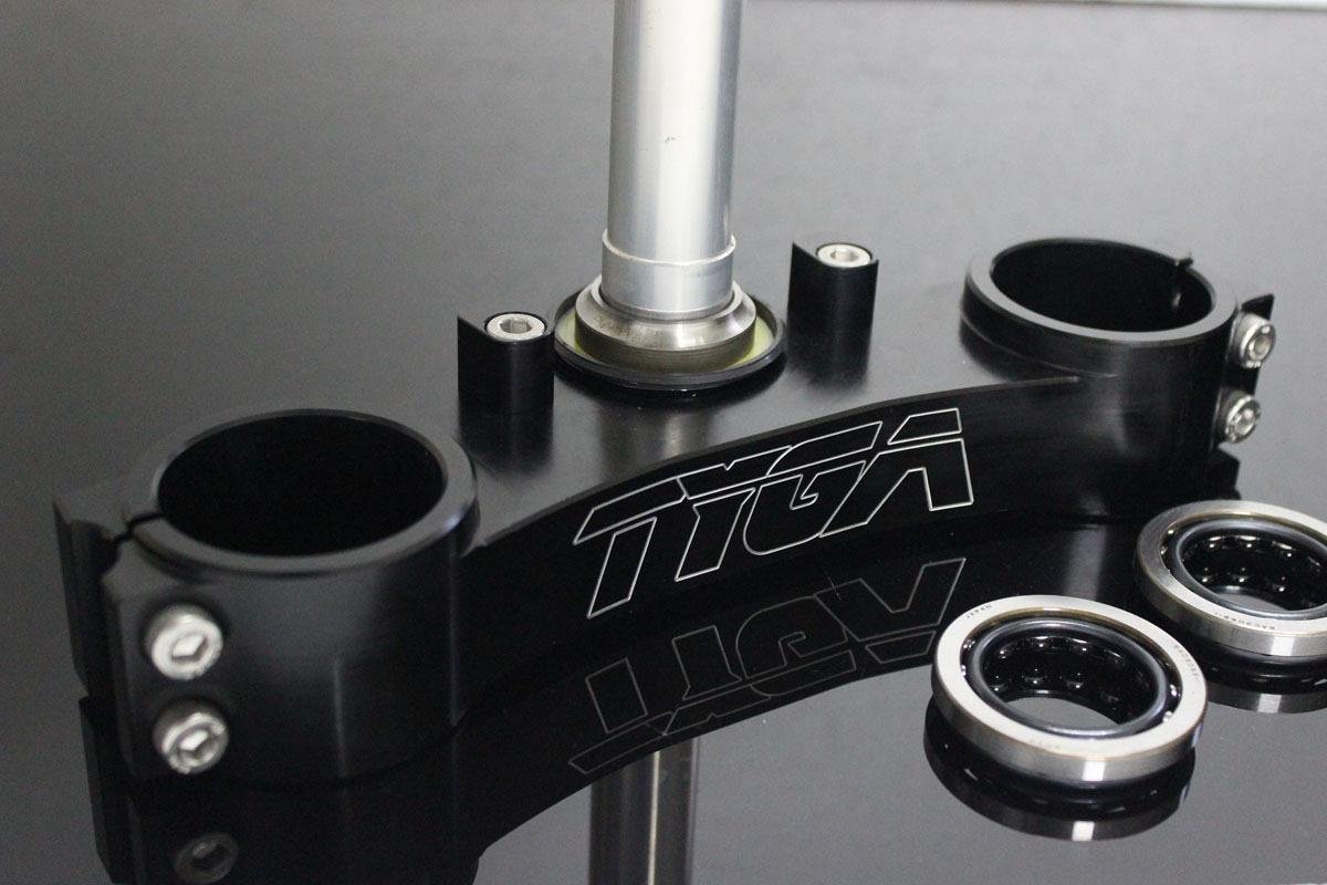 Lower Triple Clamp, CNC Black, NC35 Forks, MC18 Shaft - Image 3