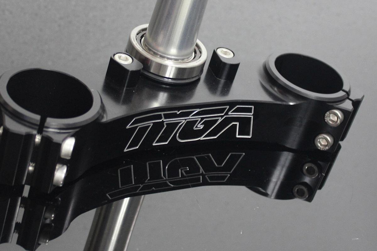 Triple Clamp Set, CNC Black, CBR600RR forks to fit VFR400R, NC30 - Image 4