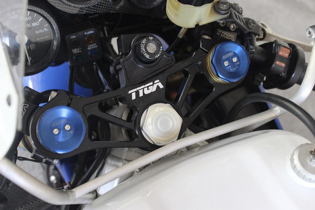 Triple Clamp Set, CNC Black, CBR600RR forks to fit VFR400R, NC30 - Image 5