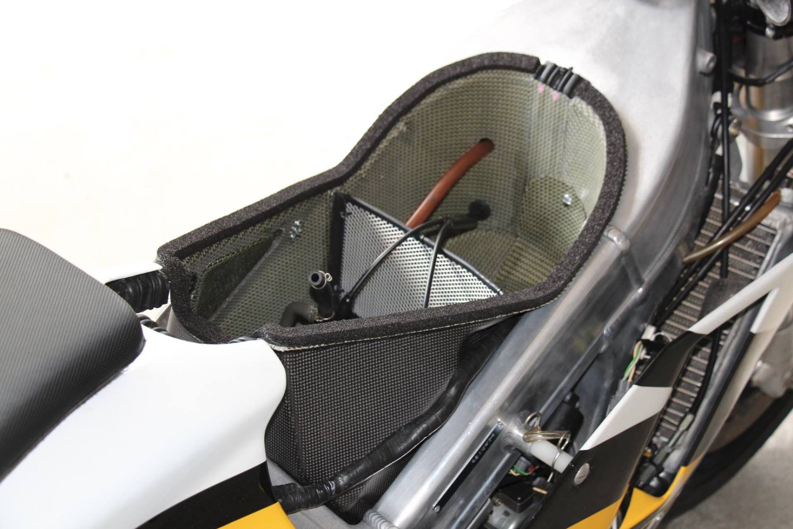 Air Box, Carbon/Kevlar, RS250, NX5 - Image 11
