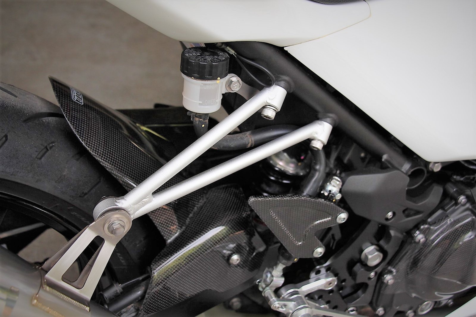 Exhaust Hanger, Aluminium, Ninja 400 - Image 3