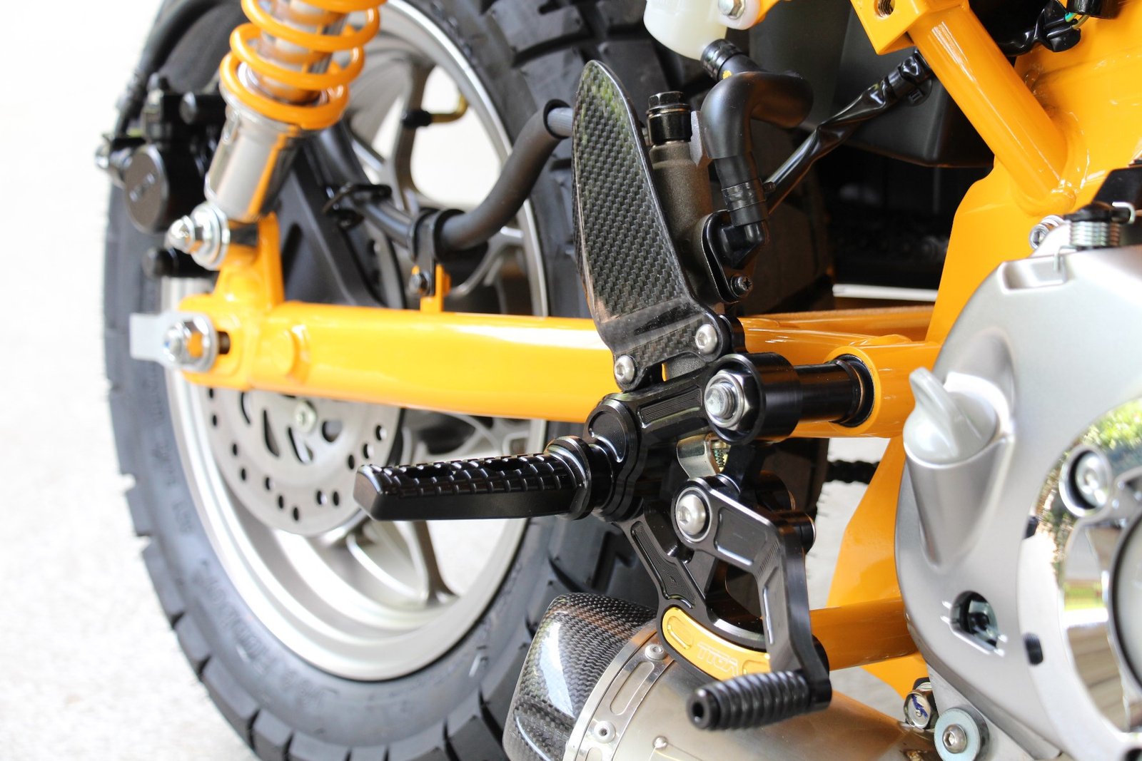 Racing Rear Set Kit, Adjustable, Silver, Monkey 125 - Image 4