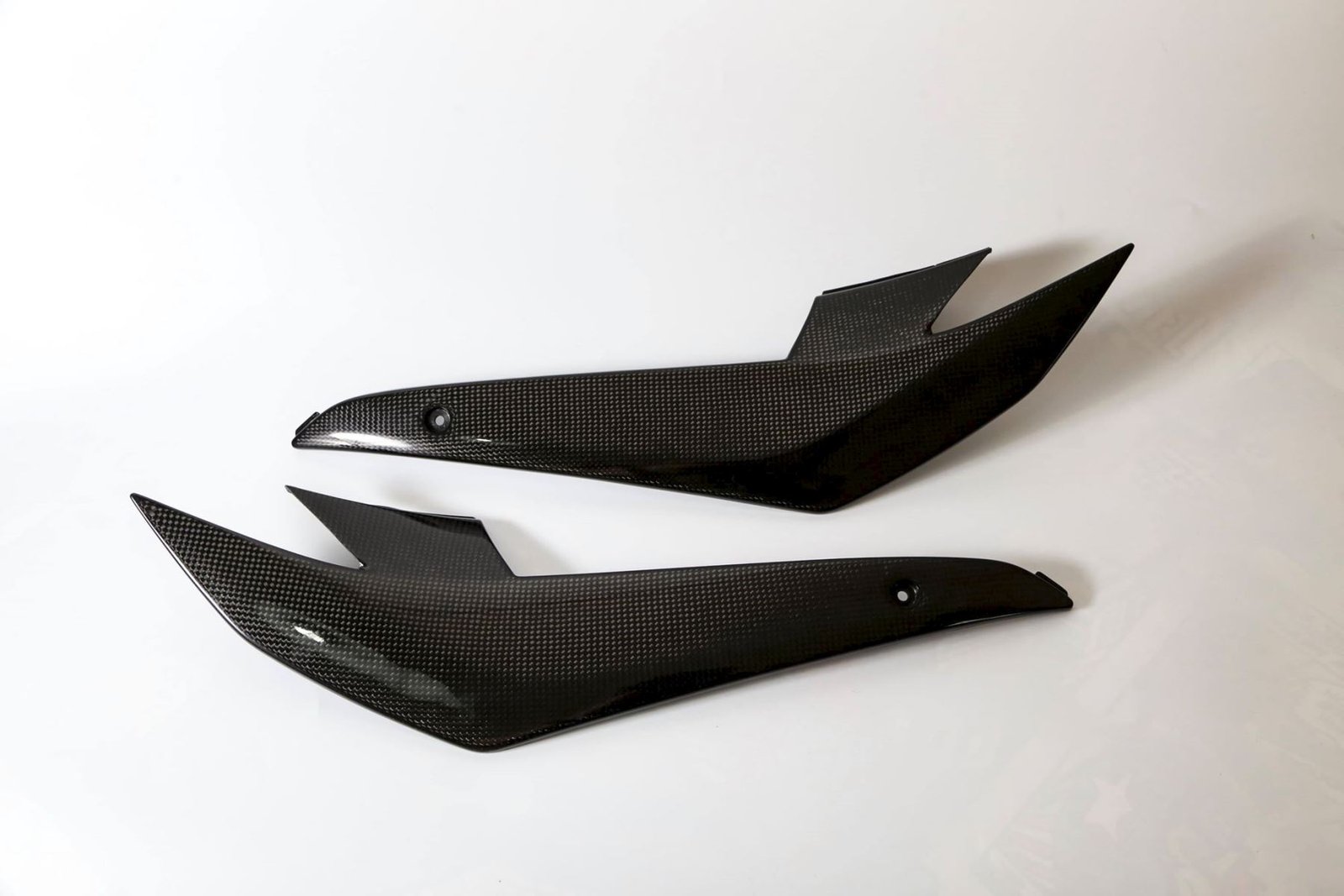 JAP4 Suzuki GSX-R1000 (2017 - ) Carbon Tank Infill set (Gloss)