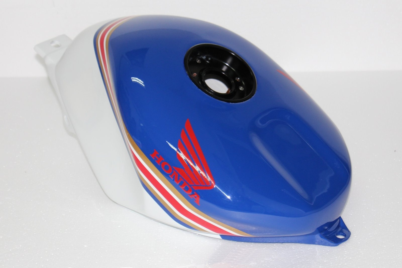 Kit, Bodywork, GRP, stock shape, with GRP tank, NSR250 MC28, Painted Rothmans - Image 3