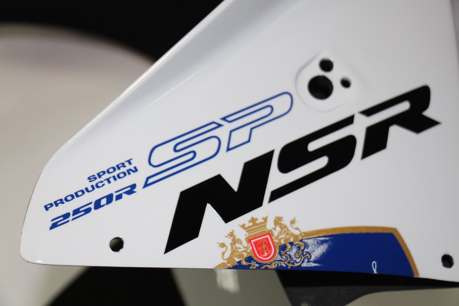 Kit, Bodywork, GRP, stock shape, with GRP tank, NSR250 MC28, Painted Rothmans - Image 14