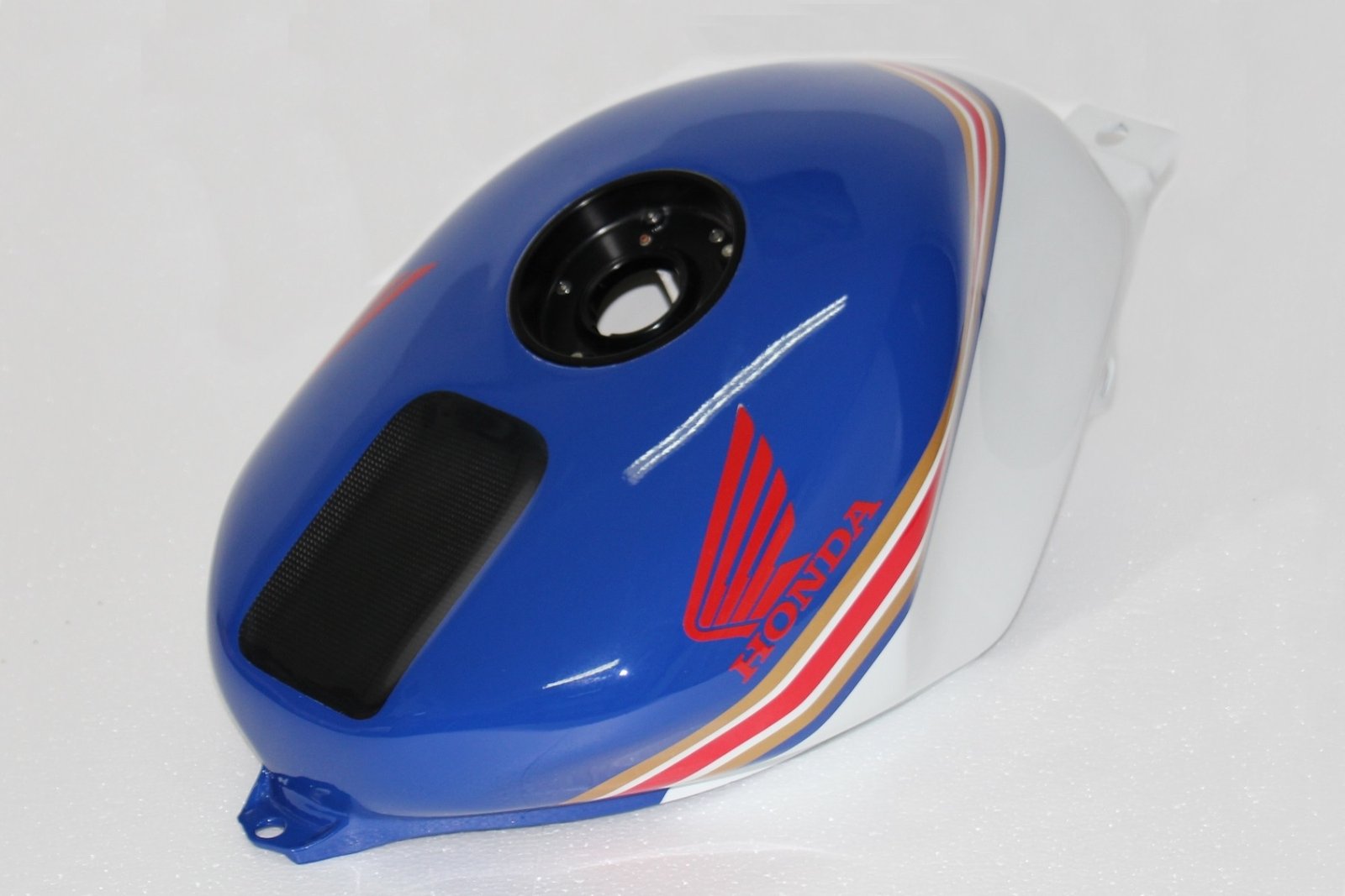 Kit, Bodywork, GRP, stock shape, with Carbon tank, NSR250 MC28, Painted Rothmans - Image 2