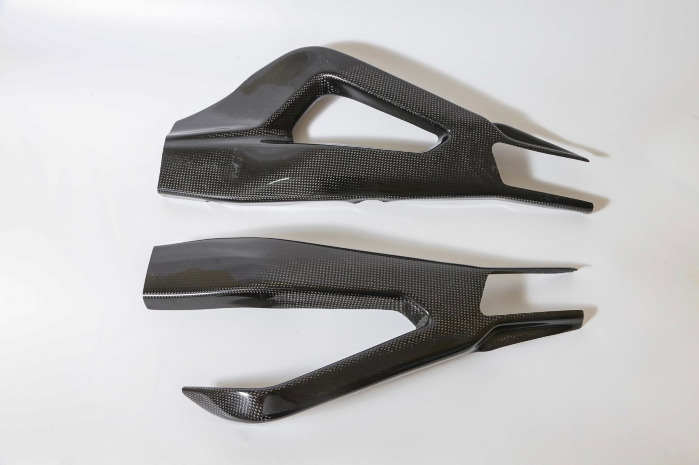 JAP4 BMW S1000RR (2019- ) Carbon Swingarm Cover Set - Image 2