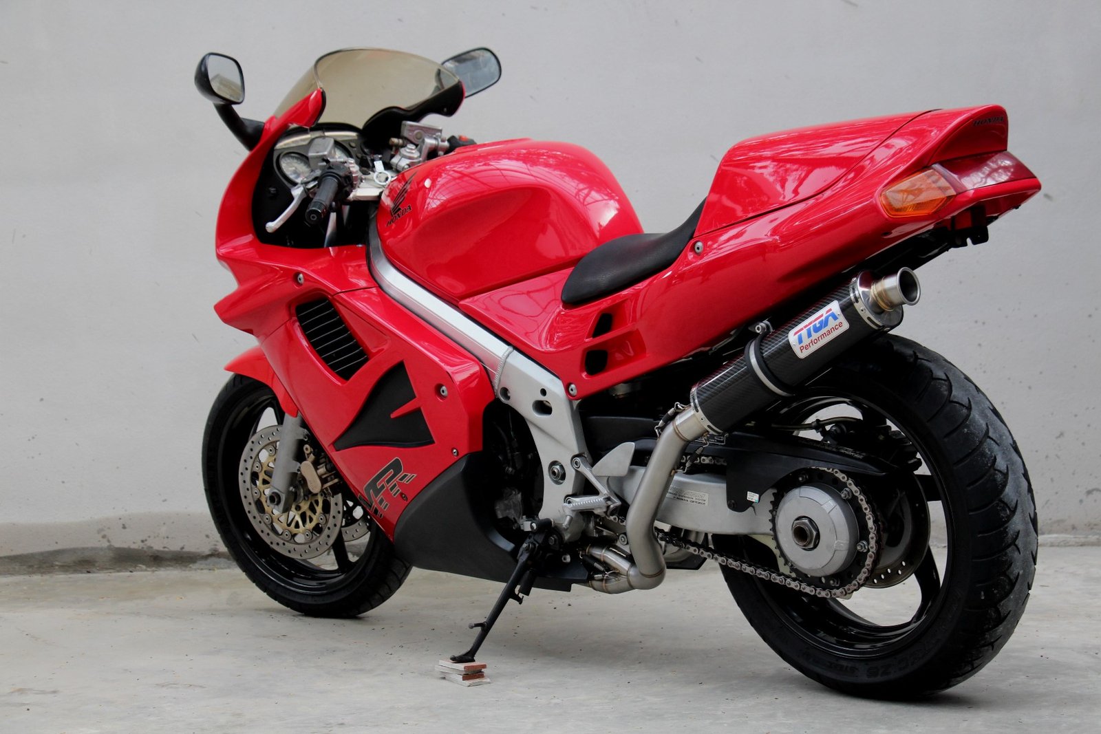 Set, Pipe, L.H Exit, Full Race System, VFR750F, Gen 4, '94-'97 Round Carbon Silencer