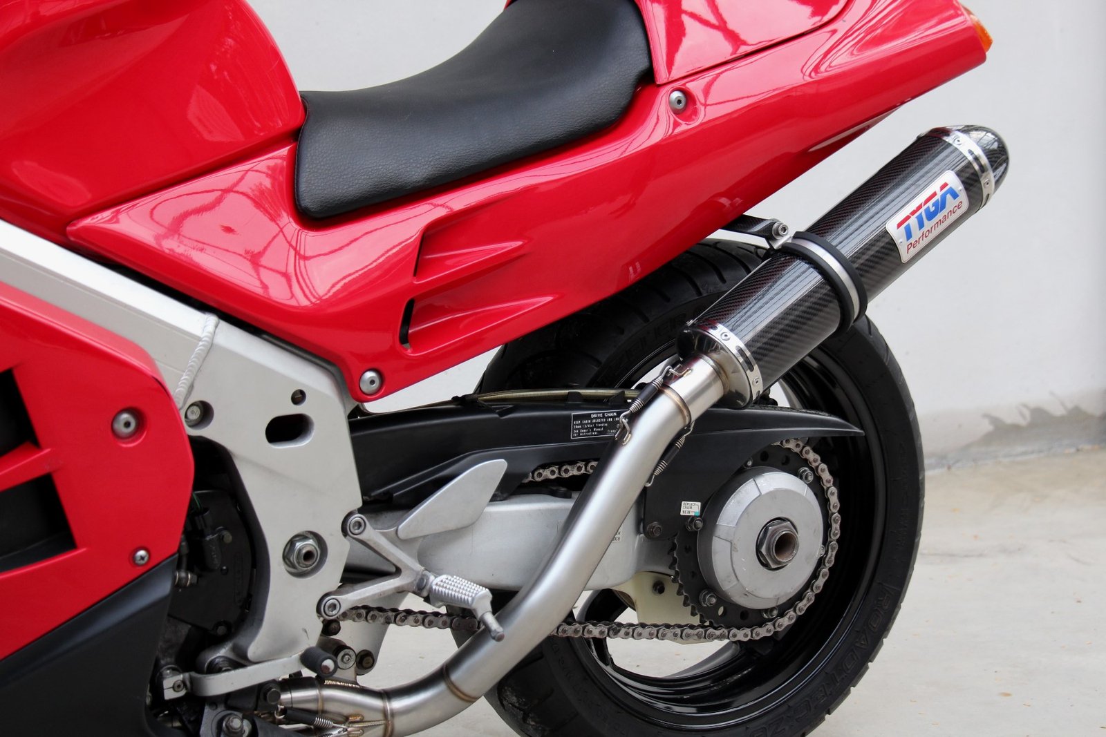 Set, Pipe, L.H Exit, Full Race System, VFR750F, Gen 4, '94-'97 Round Carbon/Carbon End Cap Silencer - Image 4