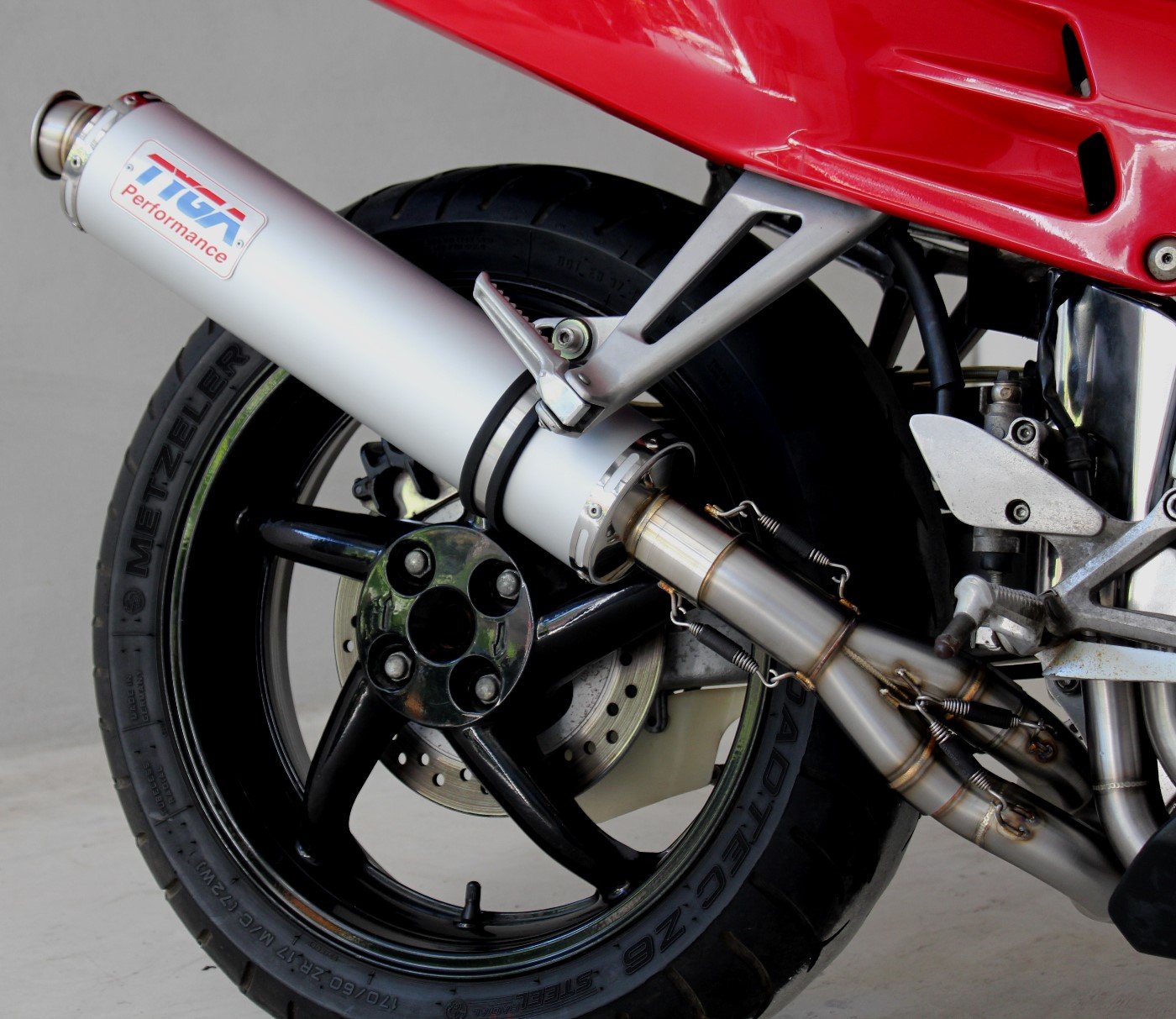 Set, Pipe, R.H Exit, Full Race System, Round Aluminium Silencer, VFR750F, Gen 4, '94-'97 - Image 5