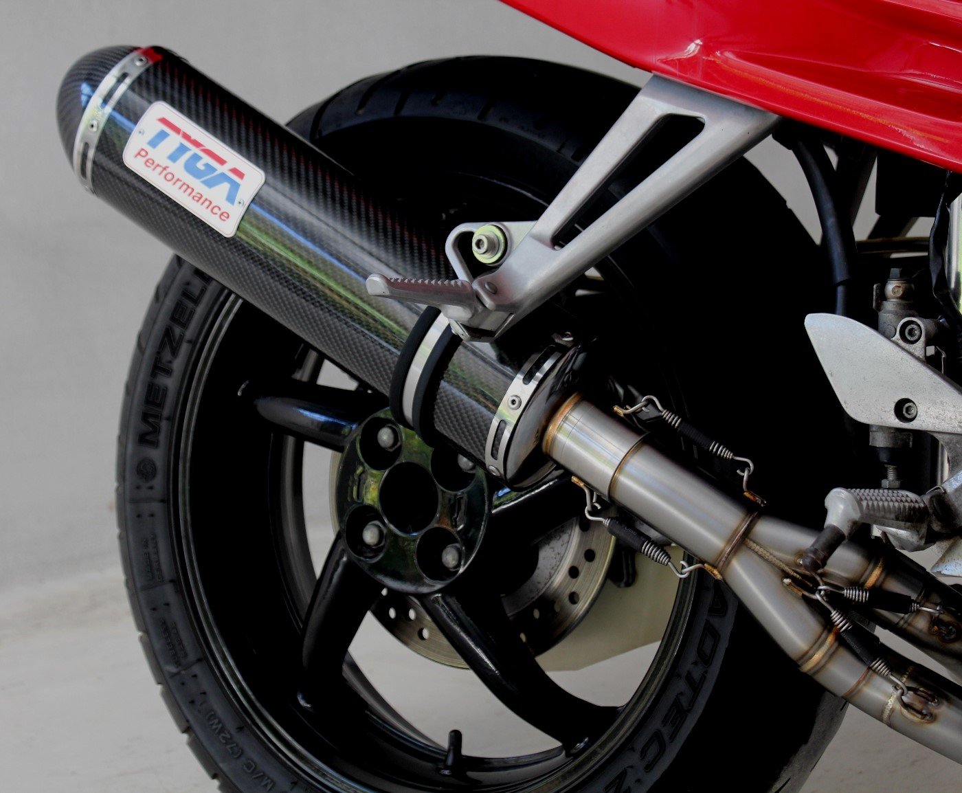 Set, Pipe, R.H Exit, Full Race System, Oval Carbon/Carbon End Cap Silencer, VFR750F, Gen 4, '94-'97 - Image 4