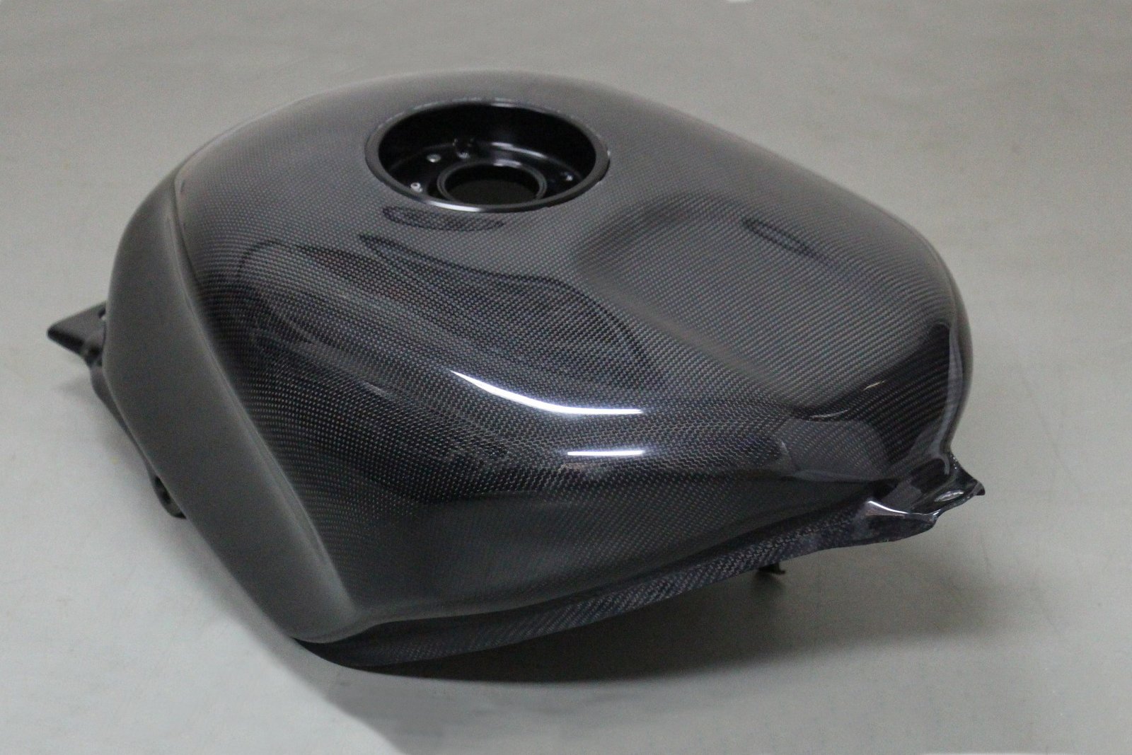 Fuel Tank, Carbon, NSR250, MC28 - Image 3