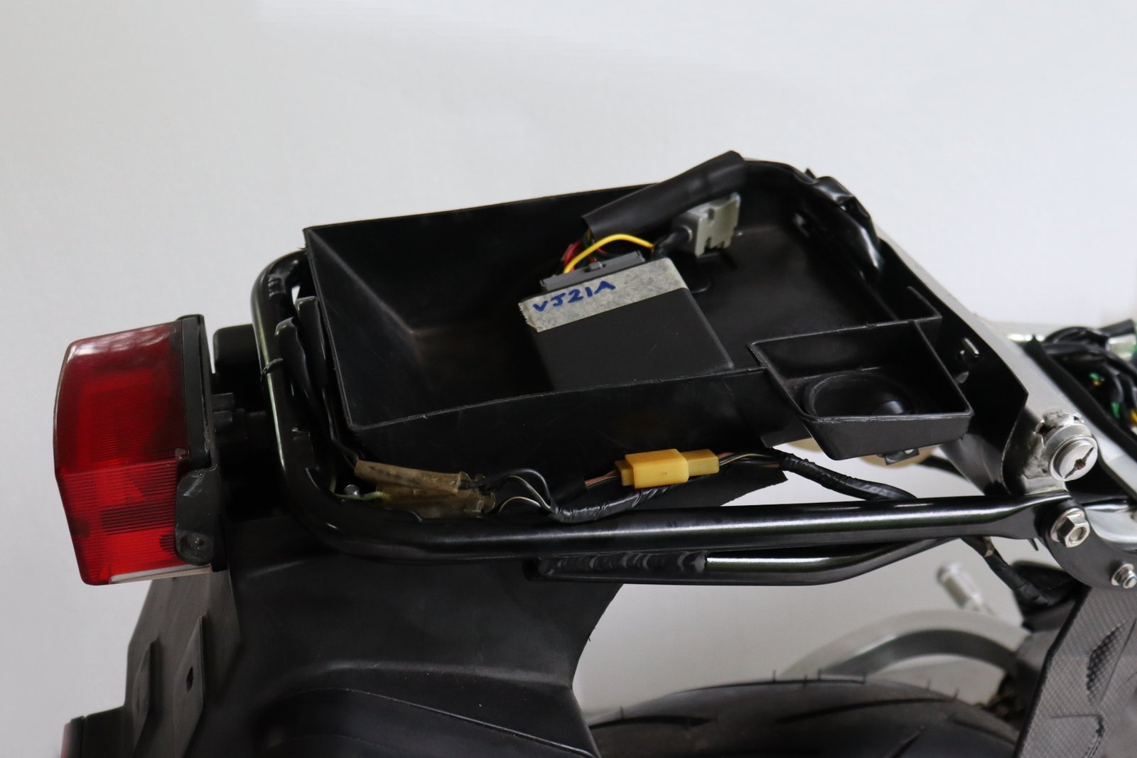 Subframe, Aluminium, RGV250 VJ21, Assy - Image 4