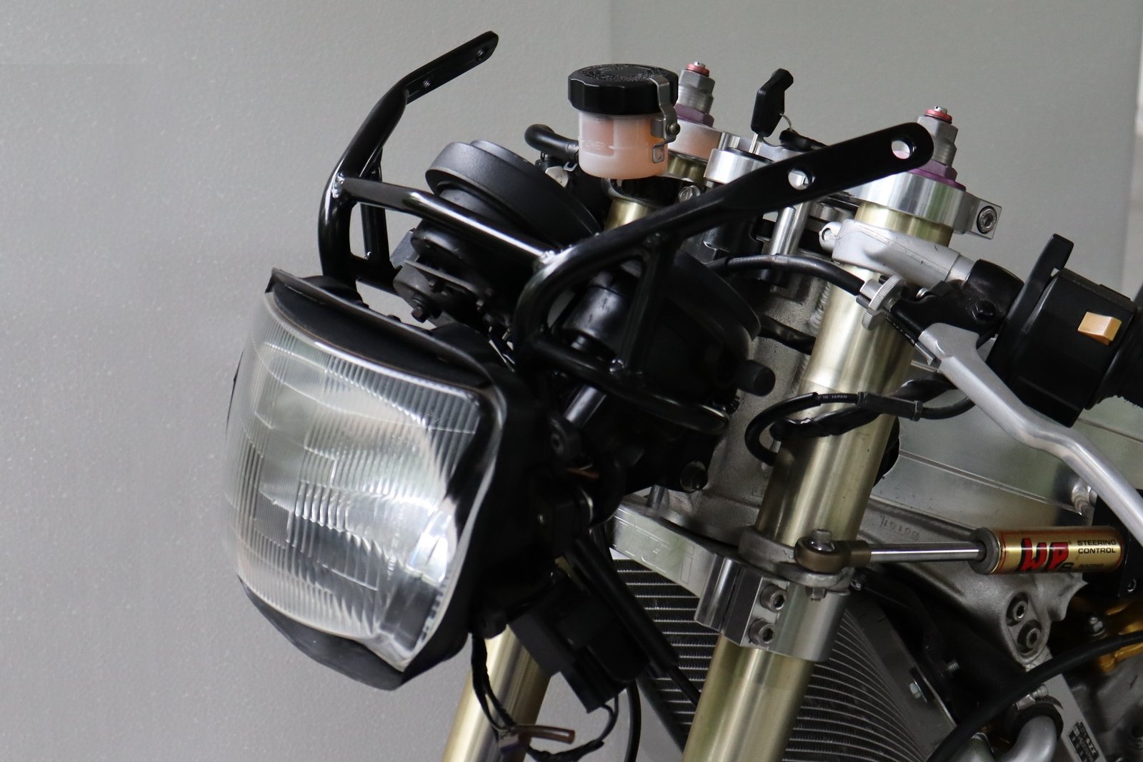 Upper/Meter Stay, Aluminium, RGV250 VJ21 - Image 6