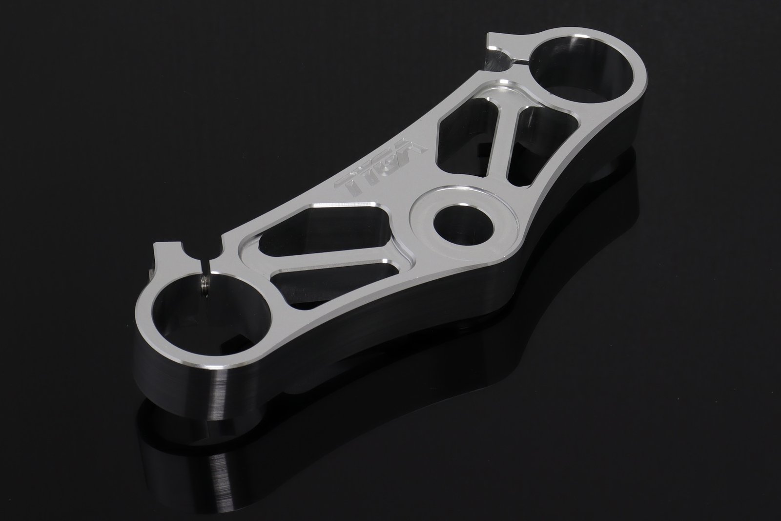 Top Triple Clamp Set, CNC Silver, Suzuki SV650 - Image 2