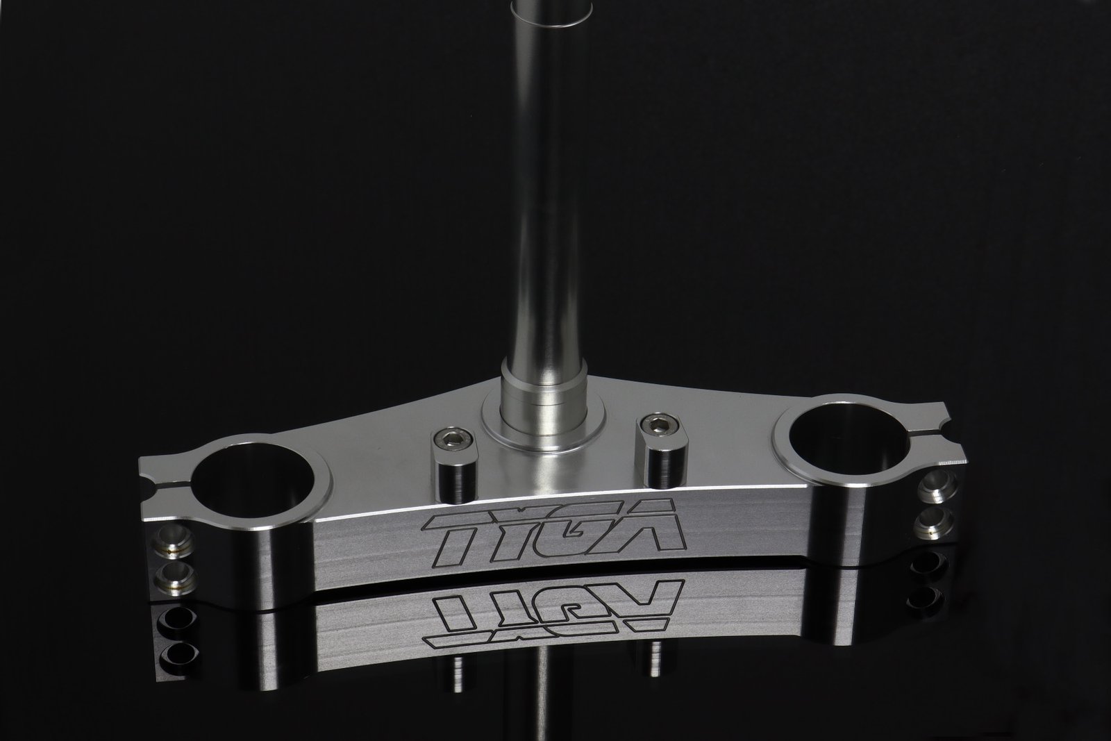 Lower Triple Clamp, CNC Silver, Suzuki SV650 - Image 4