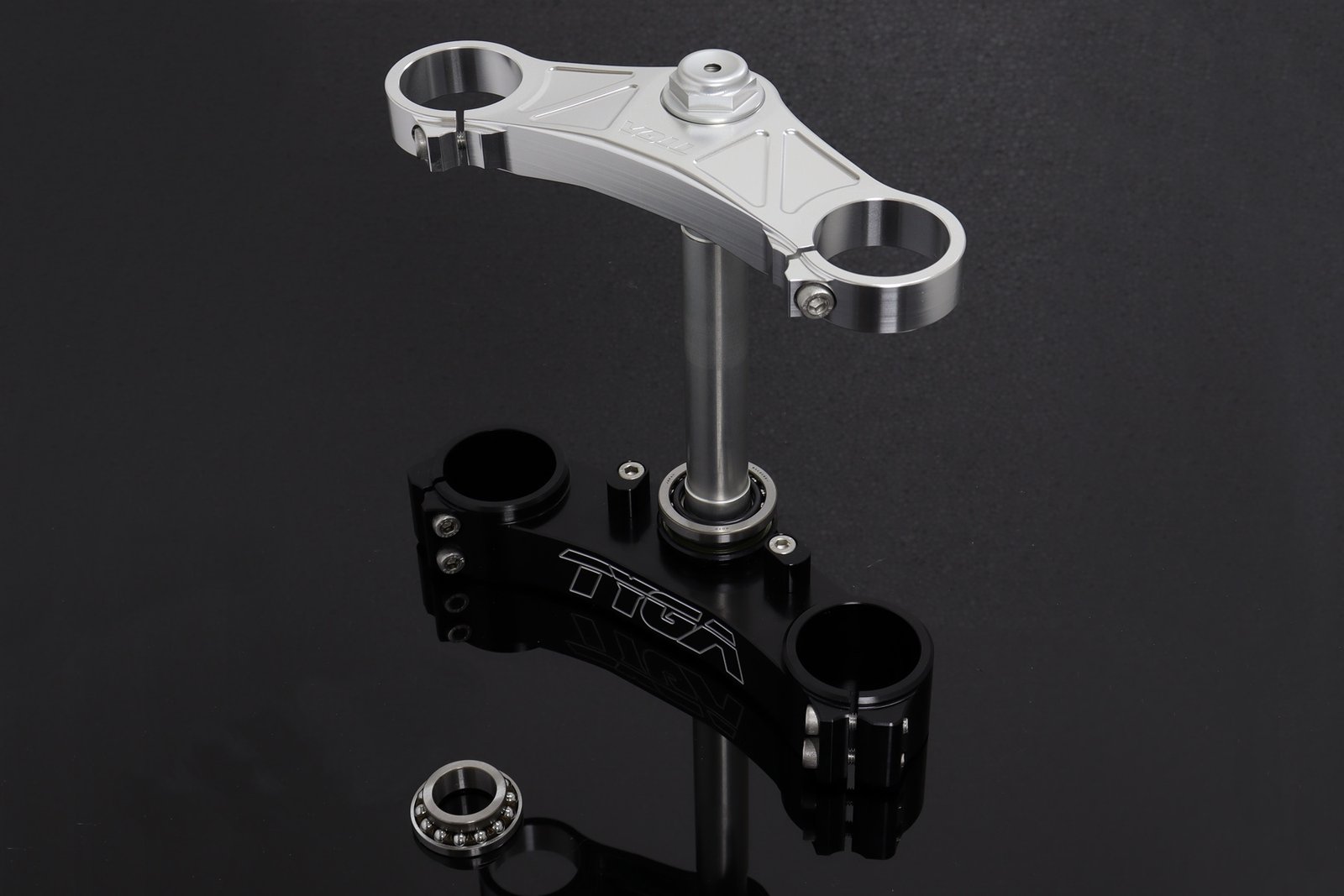 Triple Clamp Set, CNC, Silver 3D Top Triple Clamp, Black Lower Clamp, CBR600RR forks to fit NC35