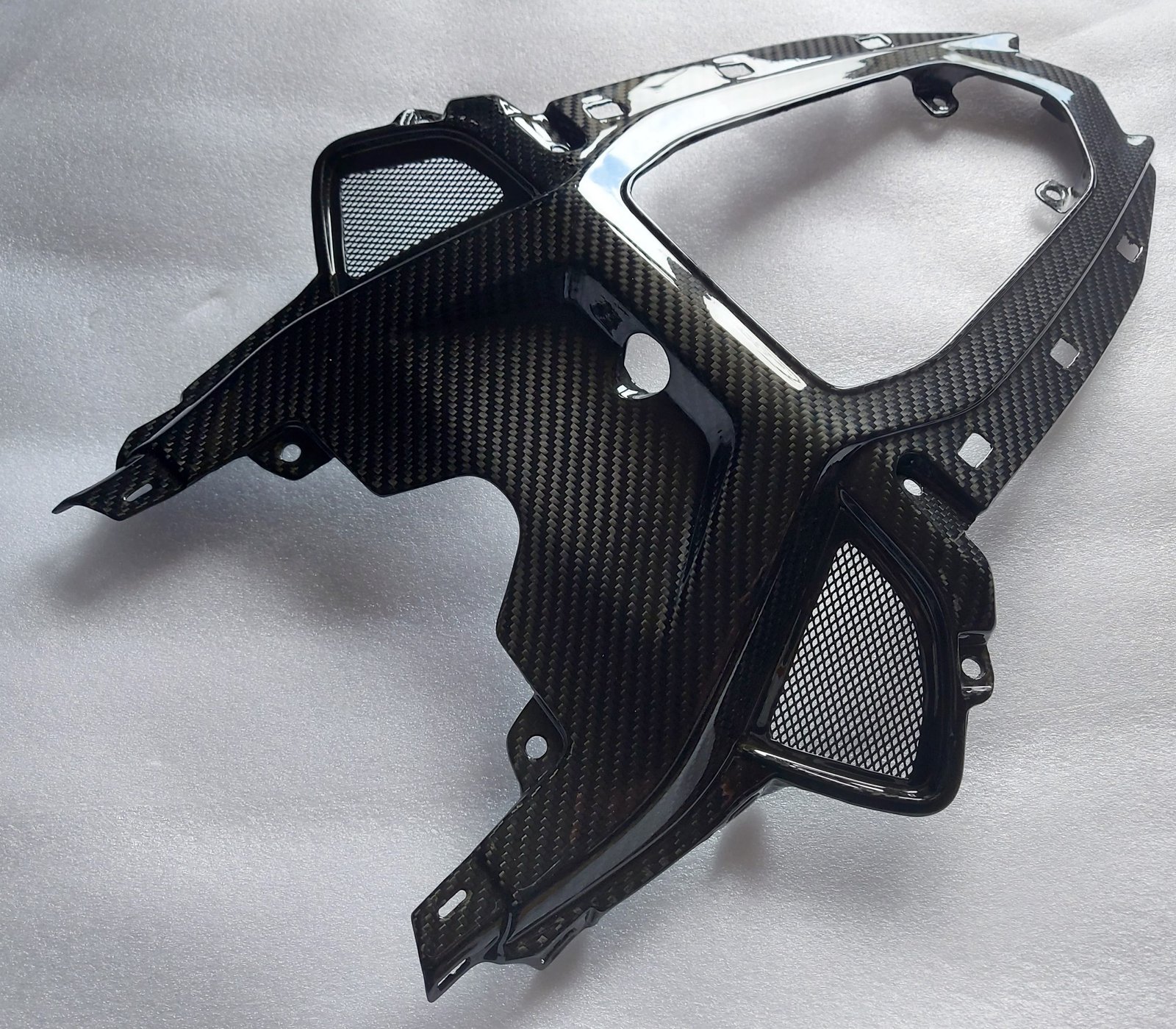 BMW S1000RR 2019 - carbon central seat unit - Image 3