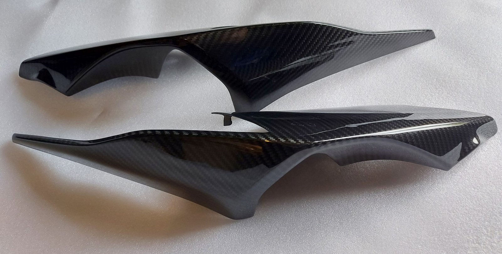 BMW S1000RR 2019 - carbon seat unit sides left and right - Image 3
