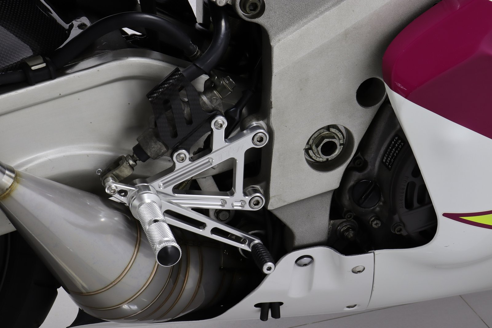 Racing Step Kit, VJ23 RGV250 - Image 7