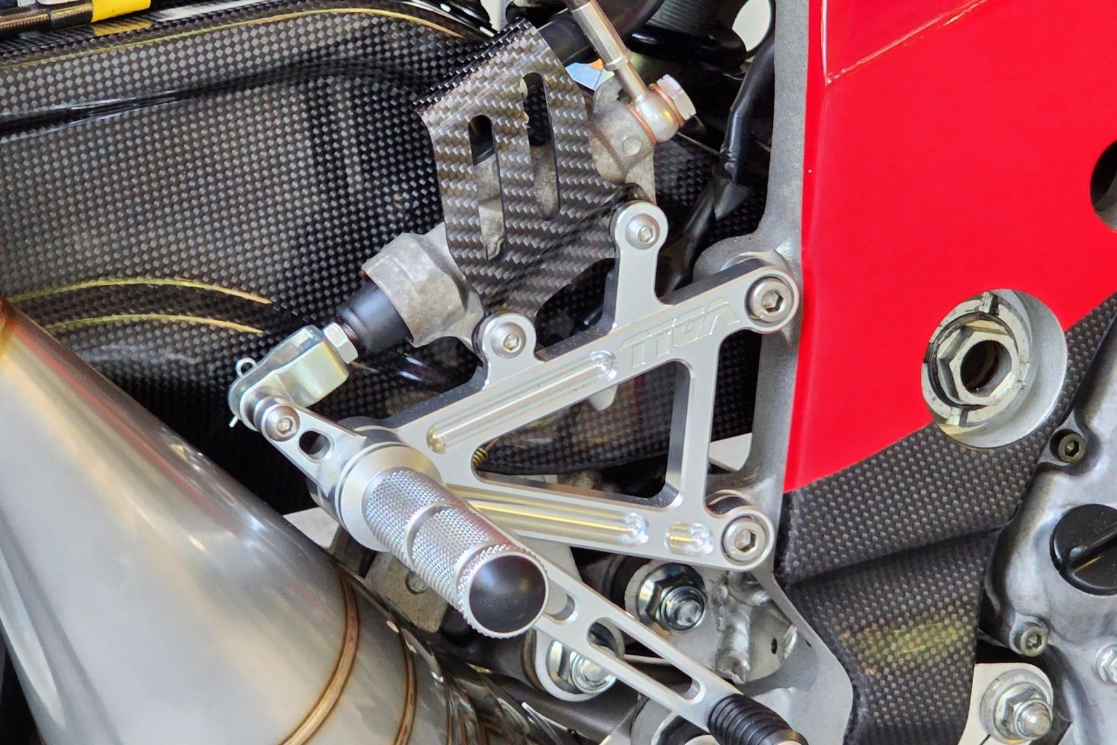 Racing Step Kit, VJ23 RGV250 - Image 14