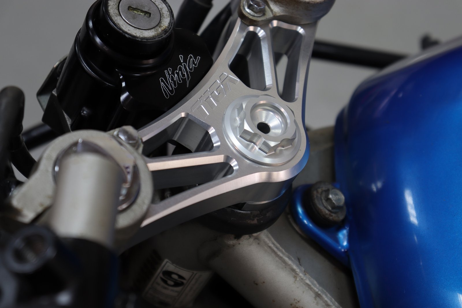 Top Triple Clamp Set, CNC Silver, KRR150ZX - Image 5