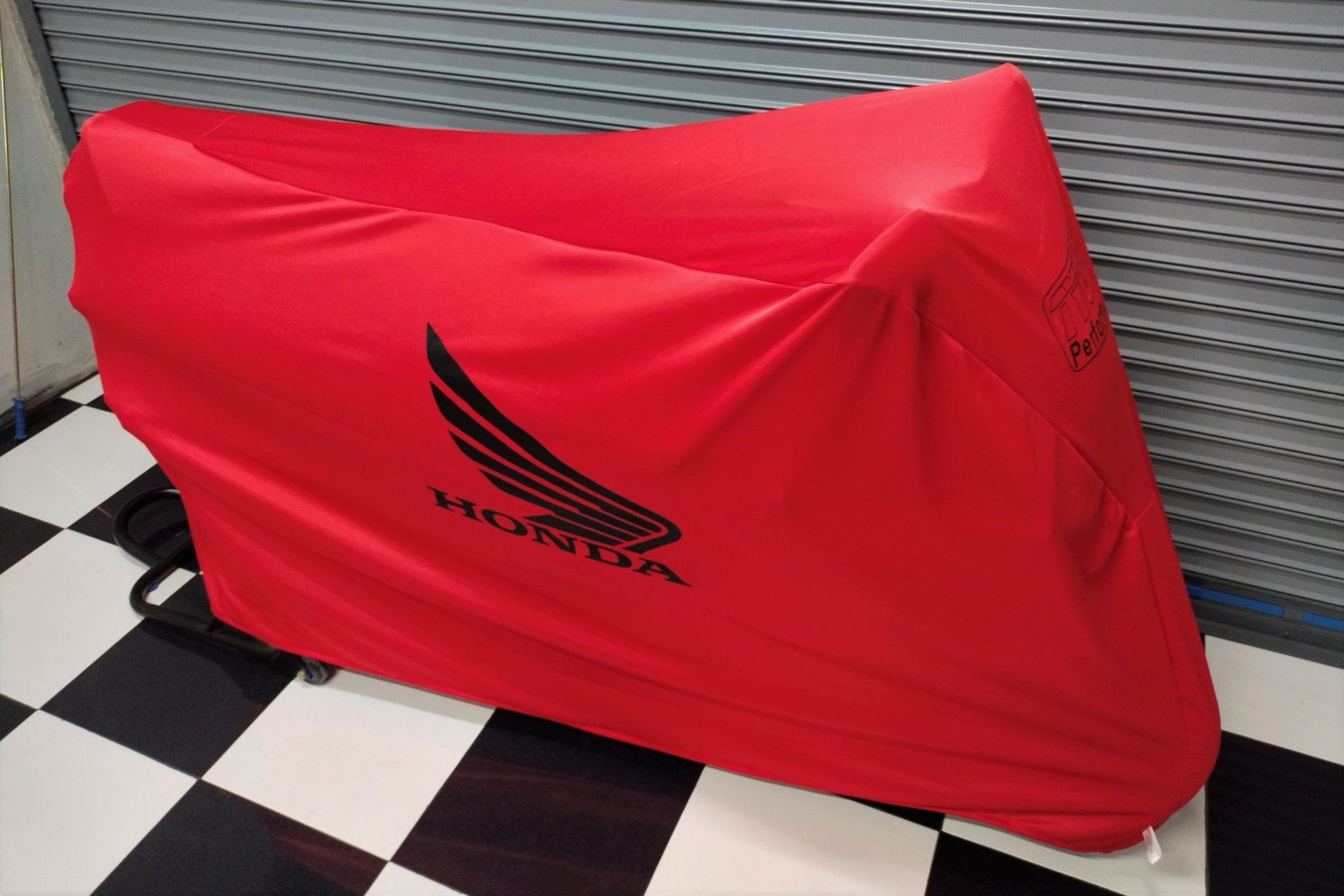 TYGA Bike Dust Cover, Red, Honda Wing, Black - Image 3