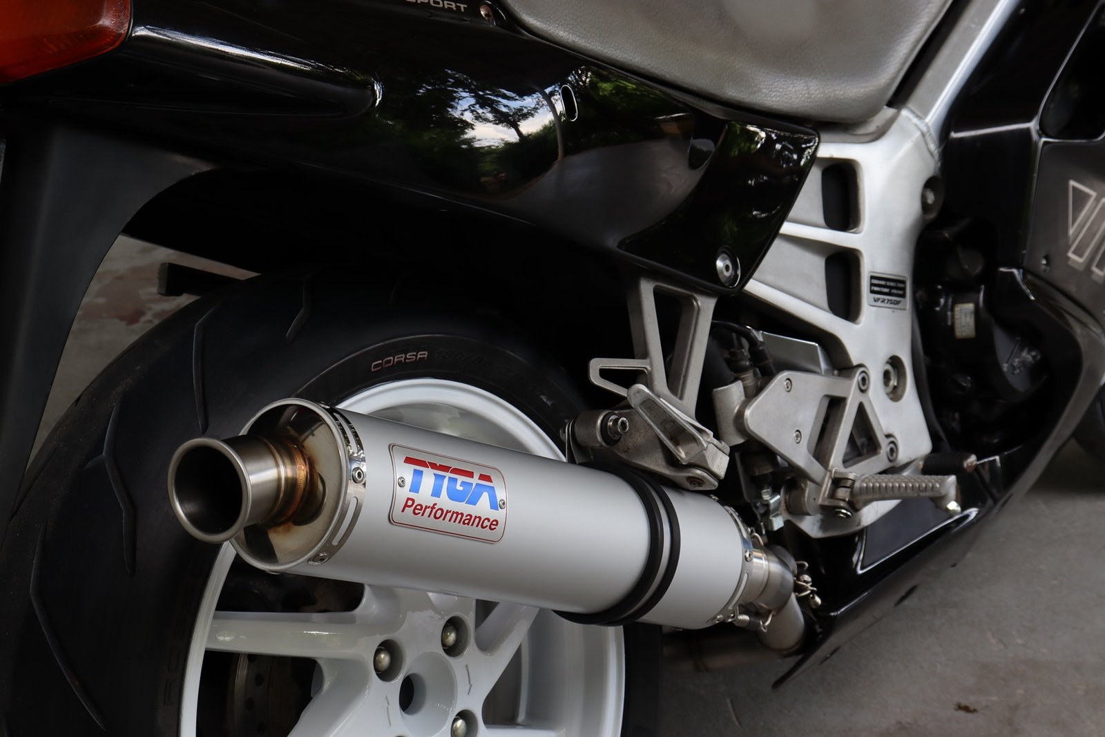 Set, Pipe, R.H Exit, Full Race System, Round Aluminium Silencer ,VFR750F, 3rd Gen, 90-93 - Image 6