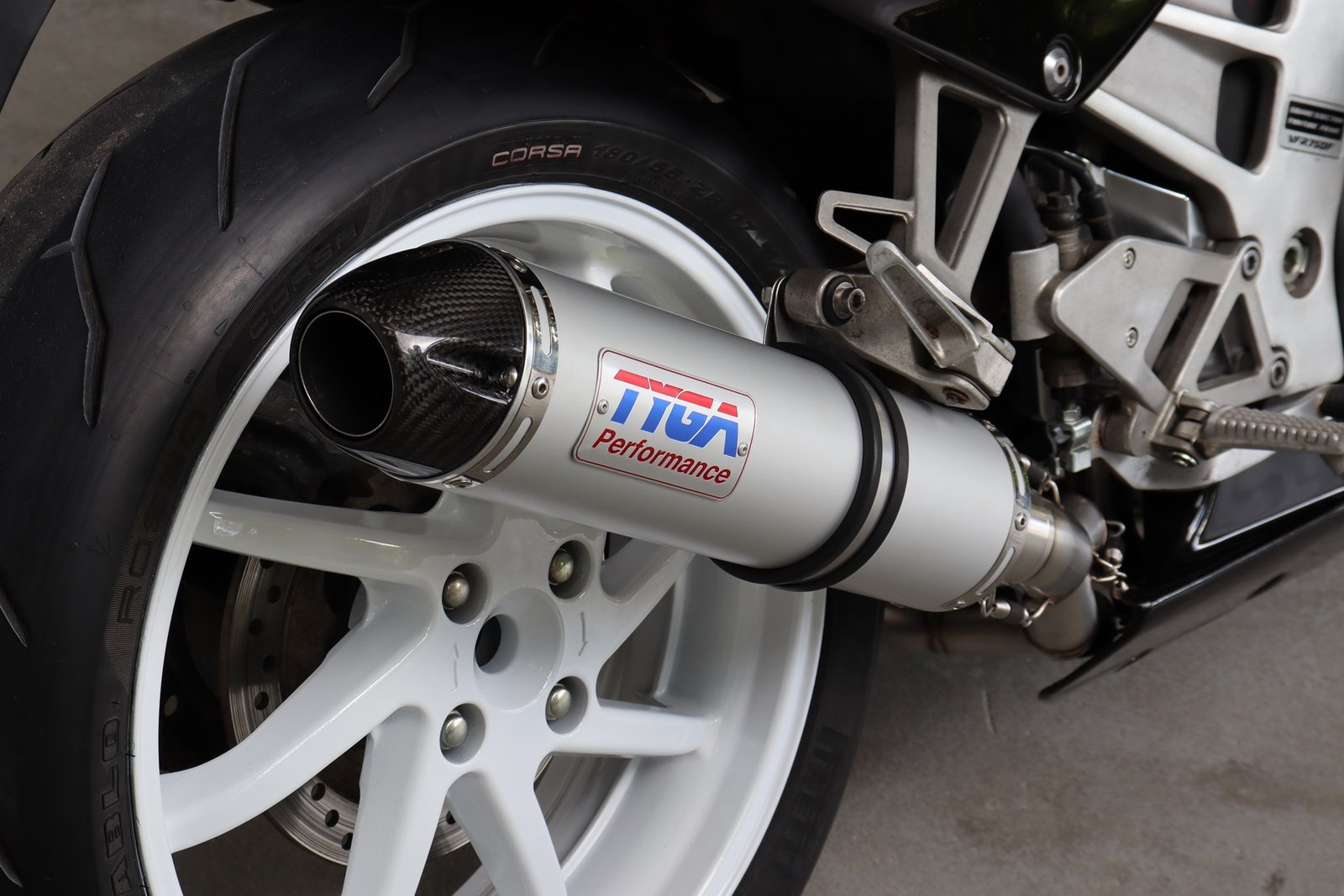 Set, Pipe, R.H Exit, Full Race System, Round Aluminium Silencer/ Carbon End Cap ,VFR750F, 3rd Gen, 90-93 - Image 5