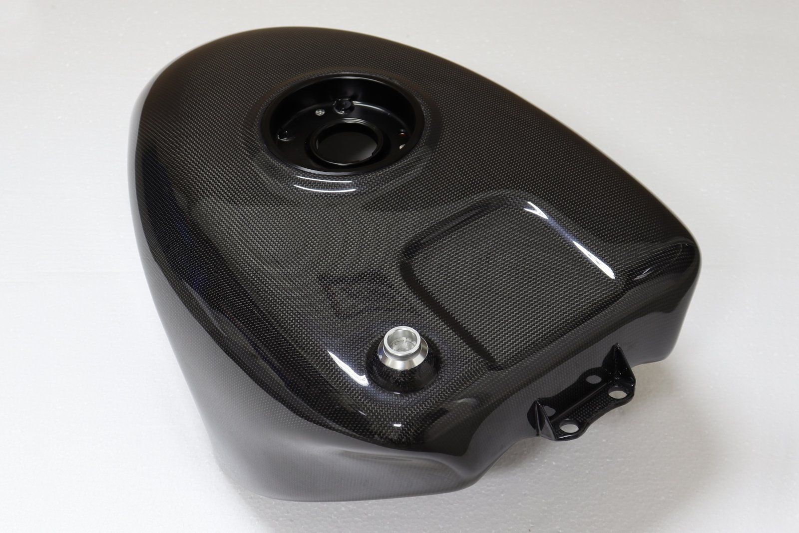 Fuel Tank, Carbon, VFR750R RC30 - Image 4