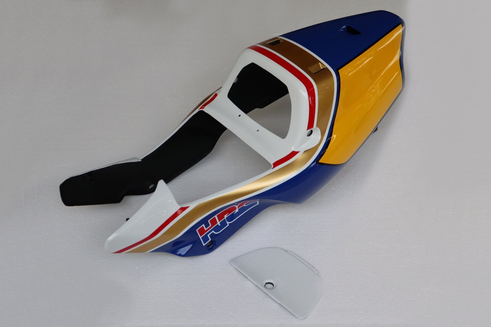 Kit, Bodywork, GRP, stock shape, with GRP tank, NSR250 MC21, Painted Rothmans - Image 7